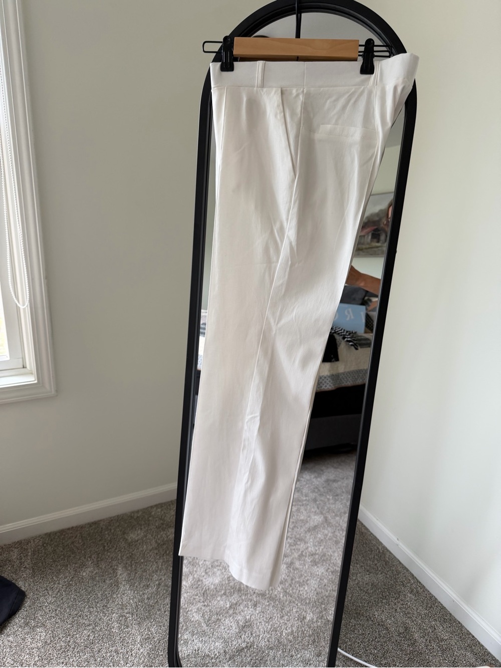 Classic  Women’s White Dress Pants made in Portugal